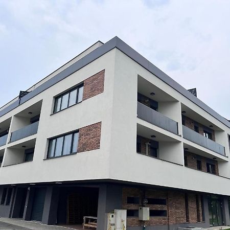 Cluj Airport Apartment Exterior foto